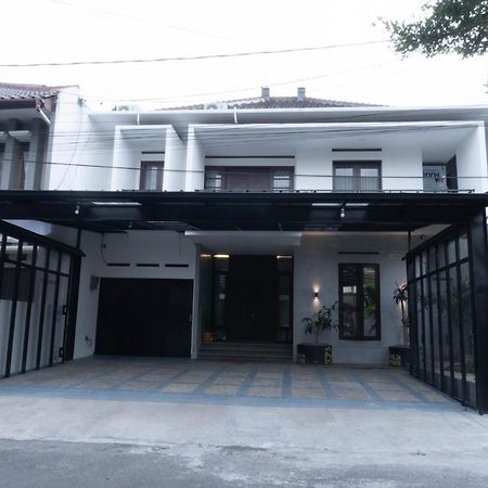 Radja House Cipaku Indah Bandung Exterior foto