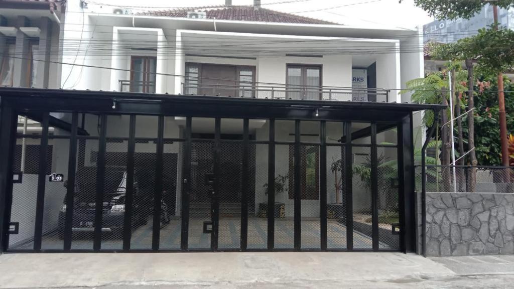 Radja House Cipaku Indah Bandung Exterior foto