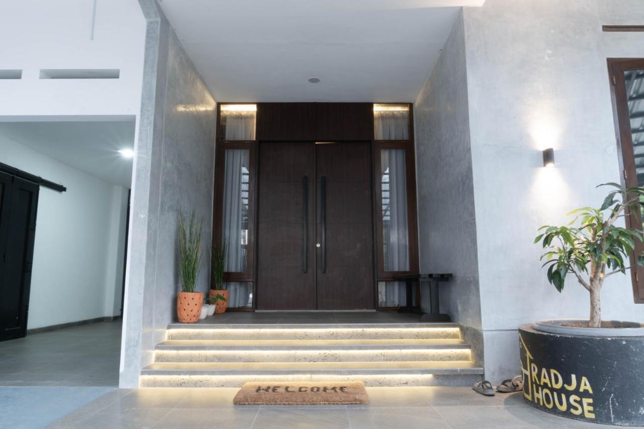 Radja House Cipaku Indah Bandung Exterior foto