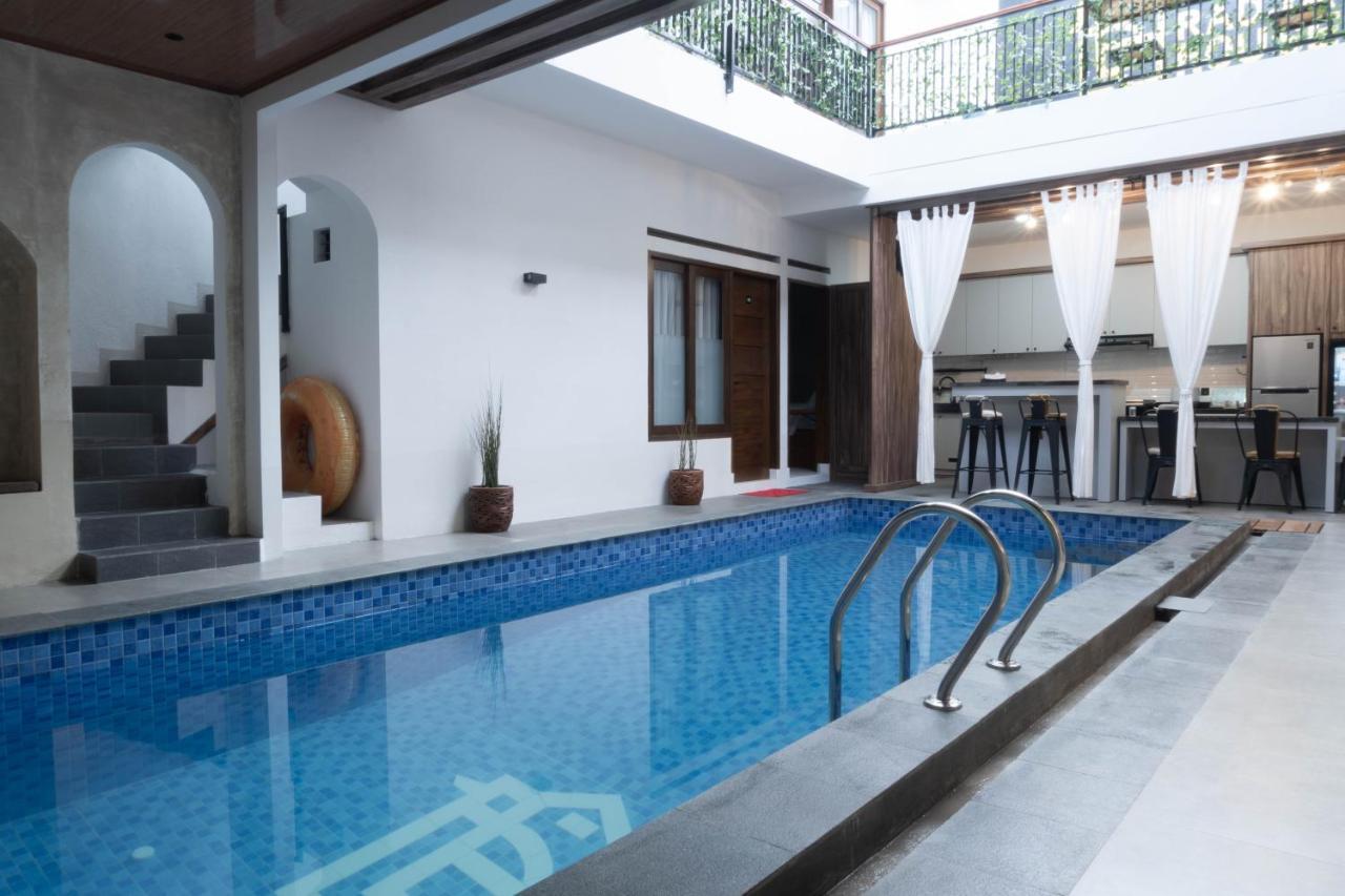 Radja House Cipaku Indah Bandung Exterior foto